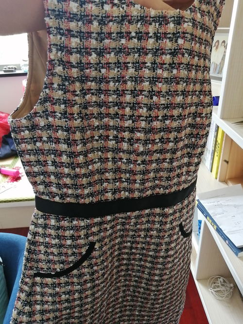 品牌溢價還是化纖價值？解析千元服裝背后的經(jīng)濟邏輯